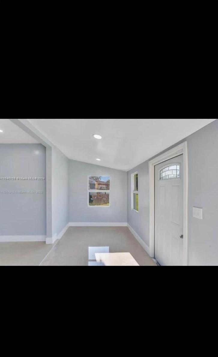 1447 Nw 102nd St, Miami, FL 33138