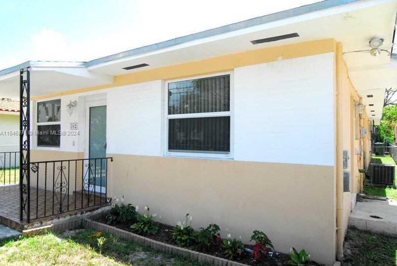 350 17th Rd, Miami, FL 33129-1013