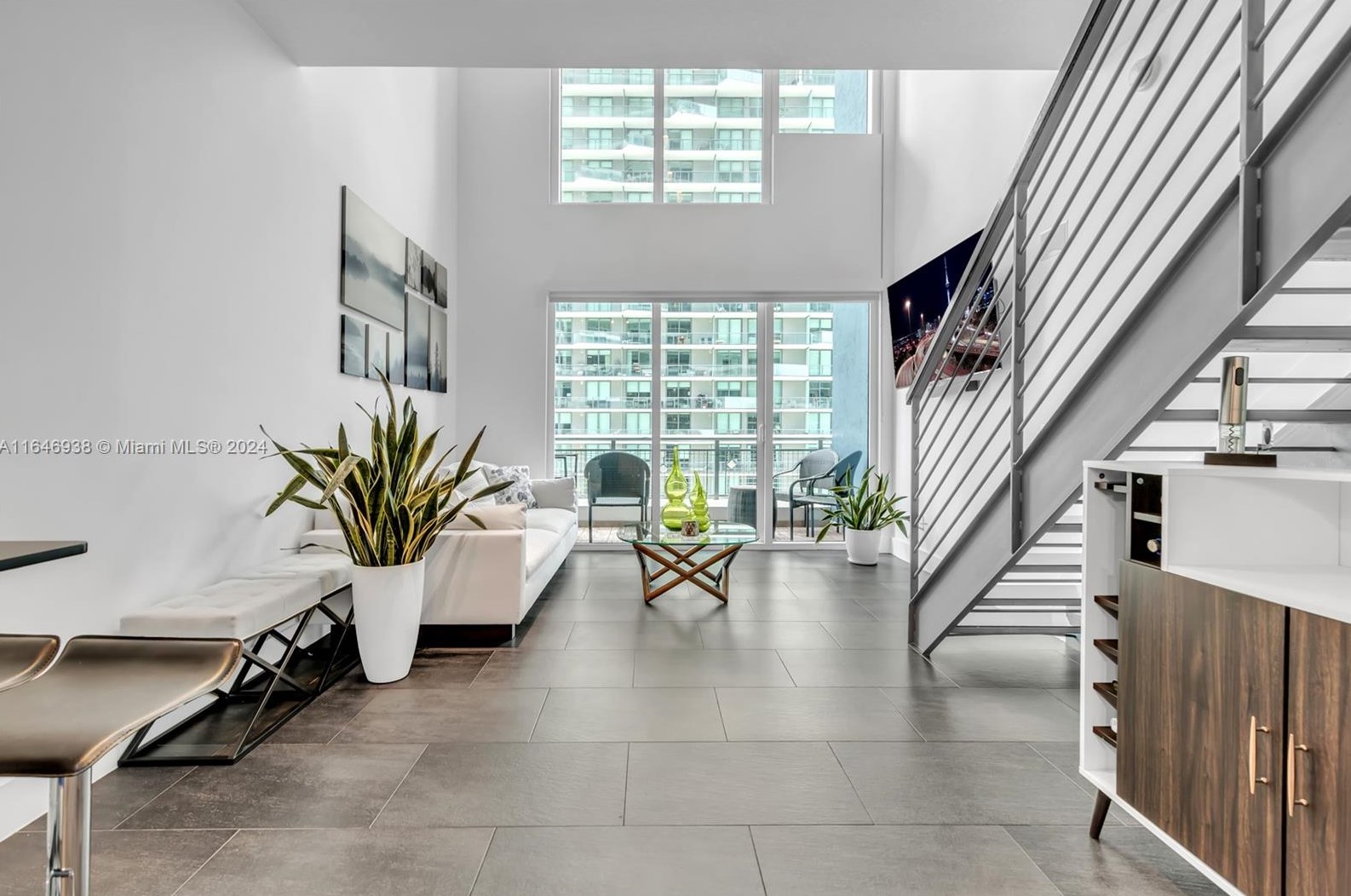 60 Sw 13th St #2216, Miami, FL 33130