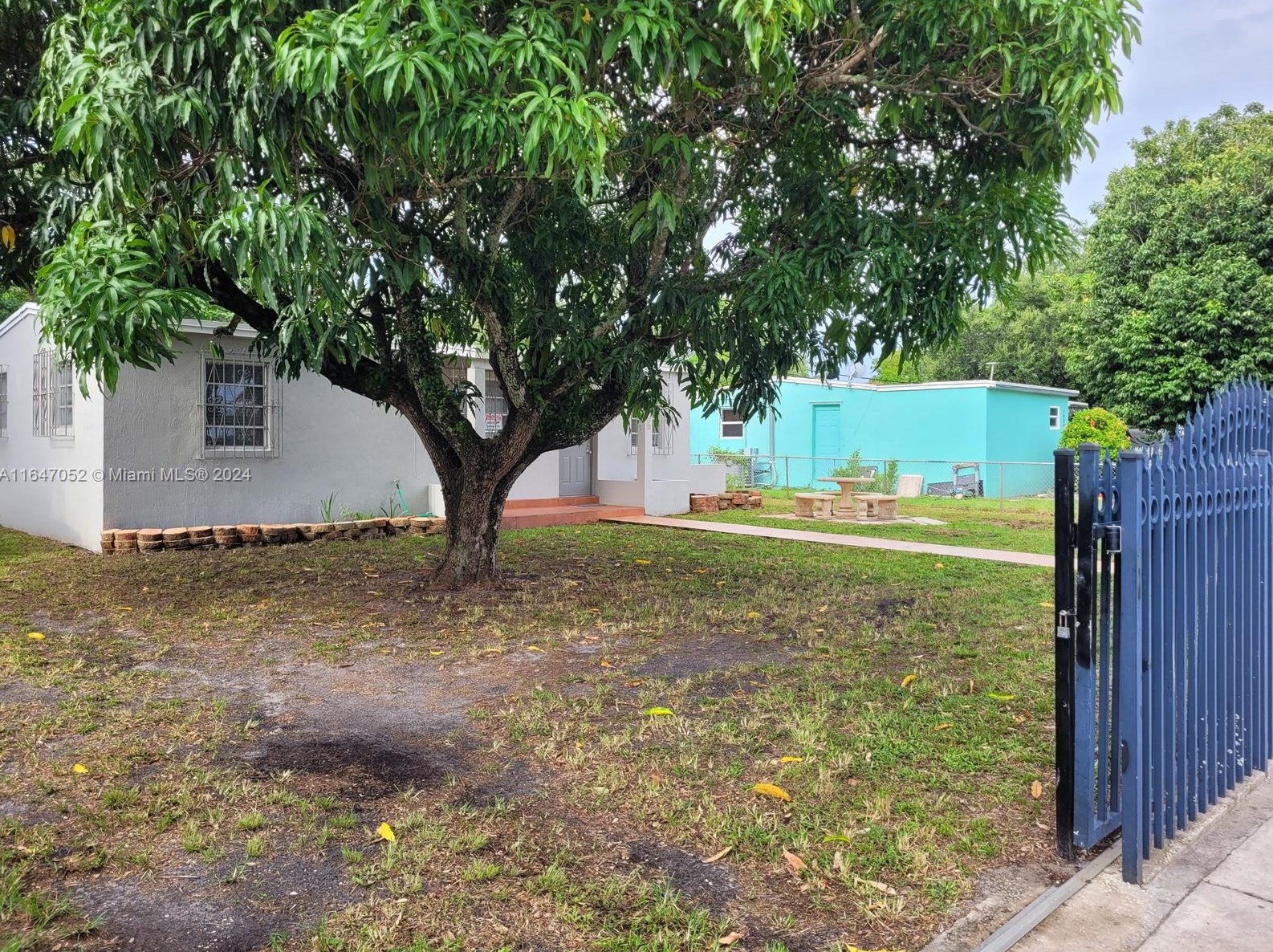 1840 127th St, Miami, FL 33167-2170