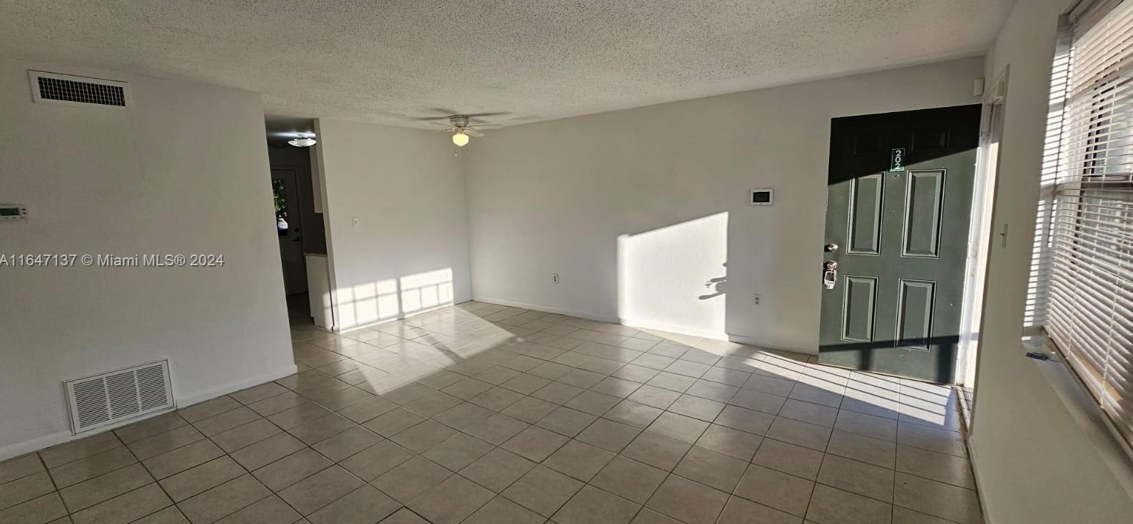 12401 Oak Cedar Pl #202, Tampa, FL 33612