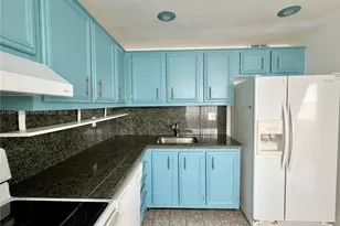 671 NE 195th St, Miami, FL 33179 - Photo 4