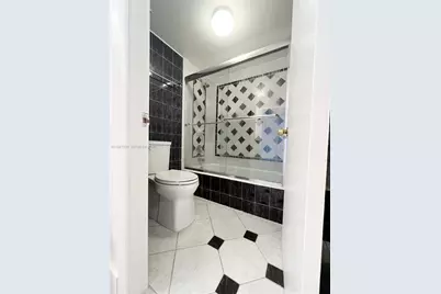 671 NE 195th St #425-E, Miami, FL 33179 - Photo 10