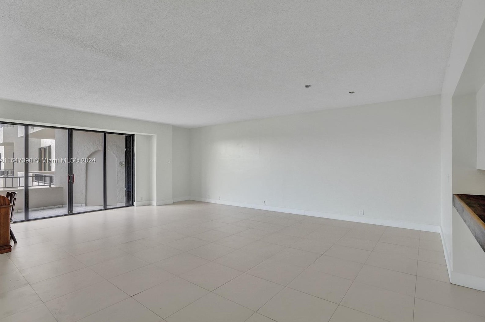 201 Crandon Blvd, Miami FL 33149-1516 exterior