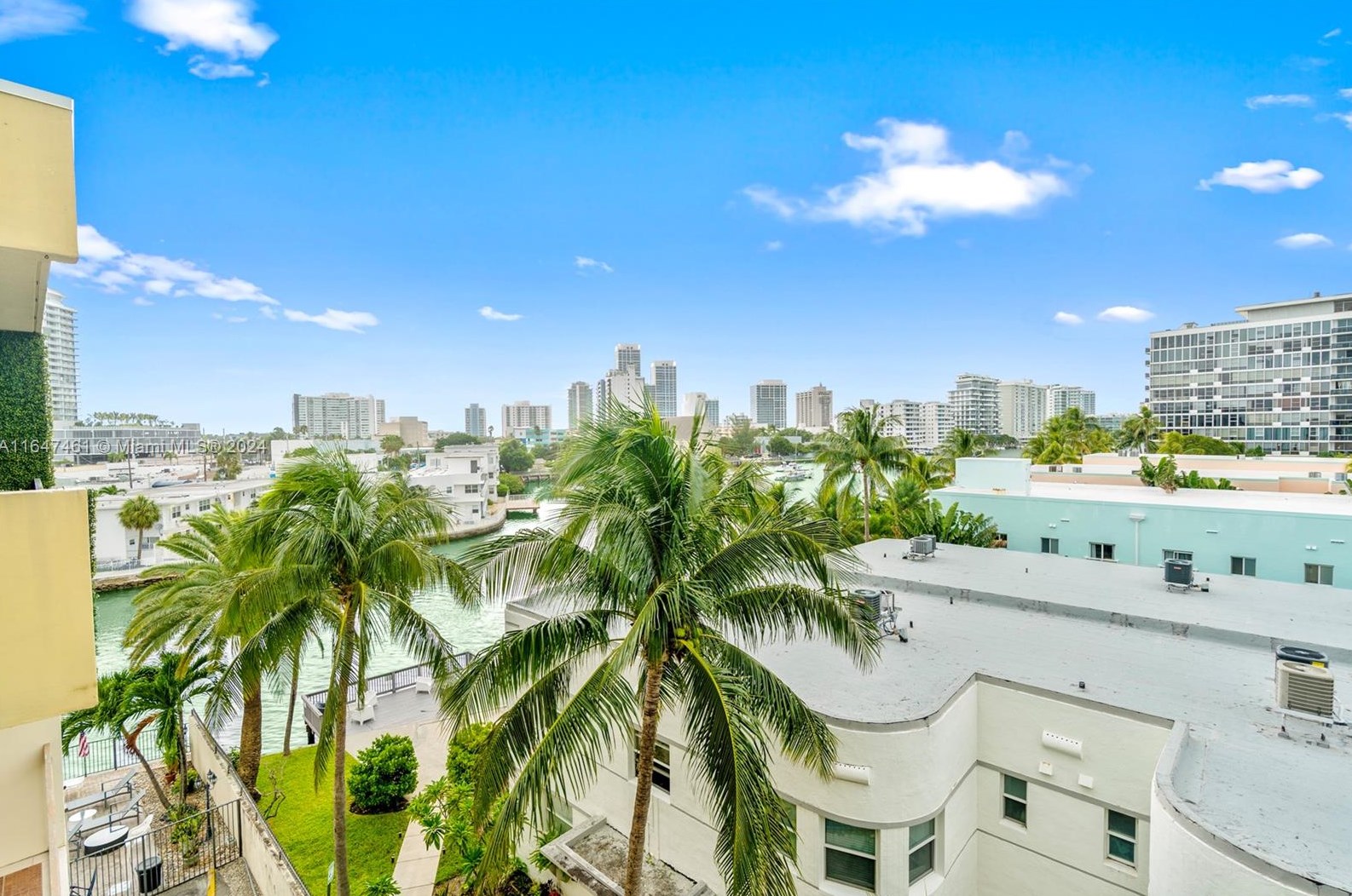 6937 Bay Dr #509, Miami, FL 33141