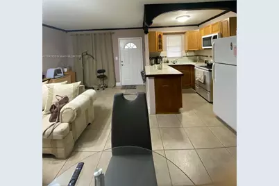 4050 NW 135th St #20-1, Opa-Locka, FL 33054 - Photo 2