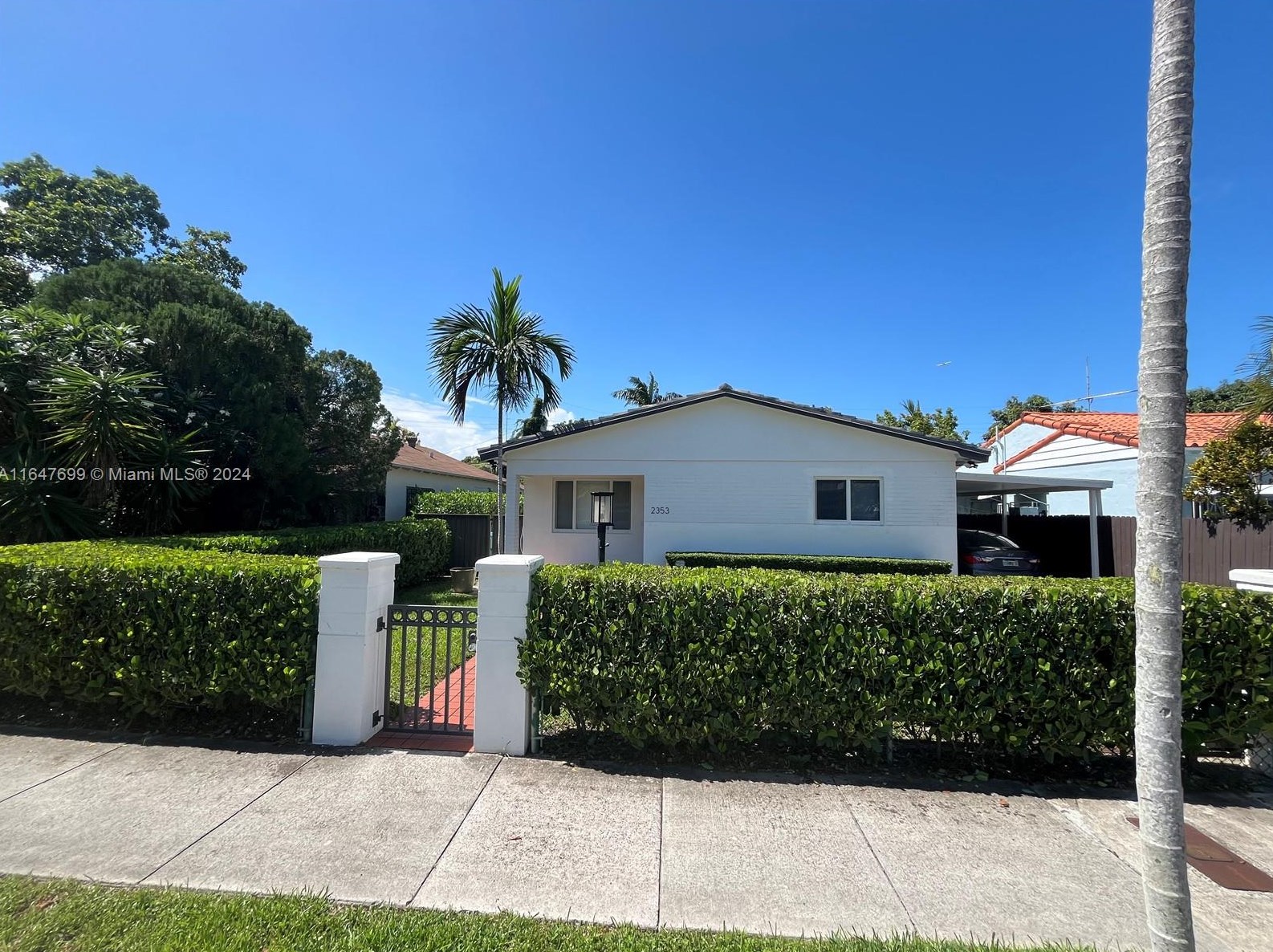 2353 Sw 4th St, Miami, FL 33135