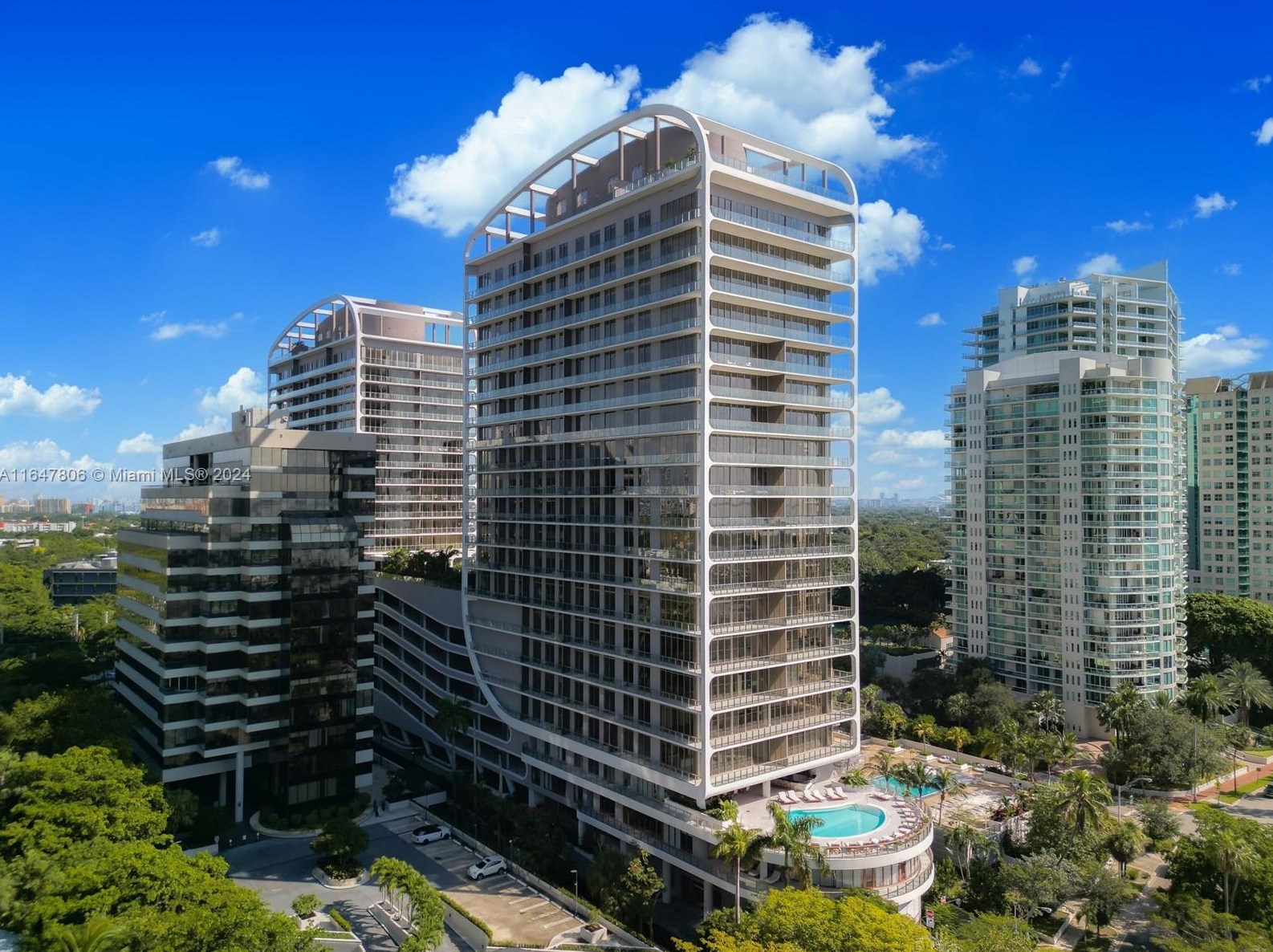 2655 Bayshore Dr, Miami FL 33133-5446 exterior