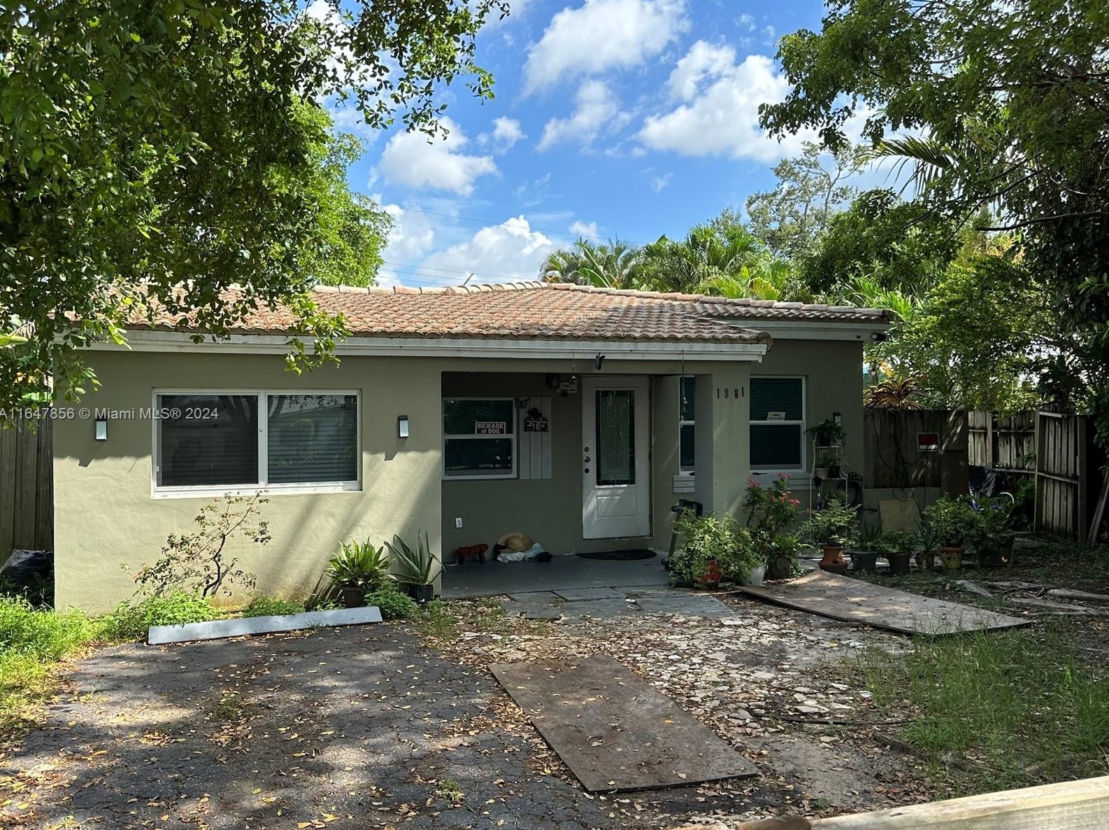 1981 Ne 178th St, Miami, FL 33162