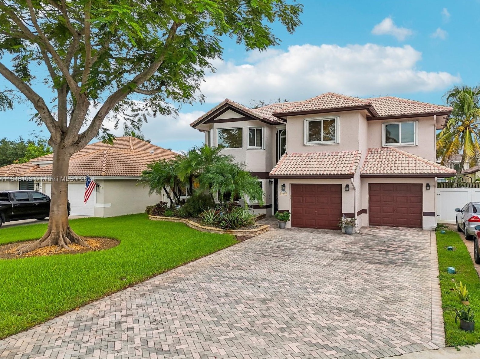 11641 Sw 12th St, Hollywood, FL 33025