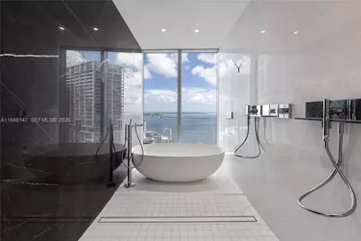 300 Biscayne Blvd Way #4604, Miami, FL 33131 - Photo 26