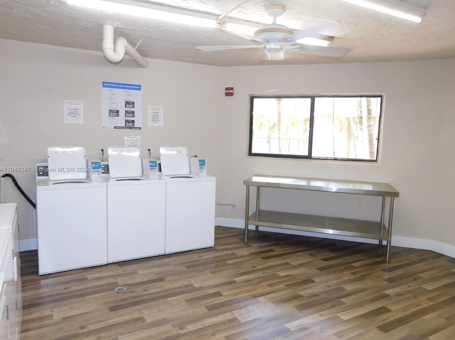 8035 107th Ave, Miami FL  33173-4845 exterior