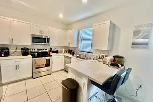 20626 NE 5th Pl, Miami, FL 33179 - Photo 8