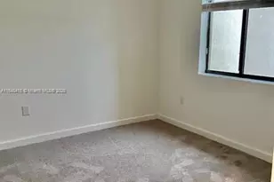 20626 NE 5th Pl, Miami, FL 33179 - Photo 16