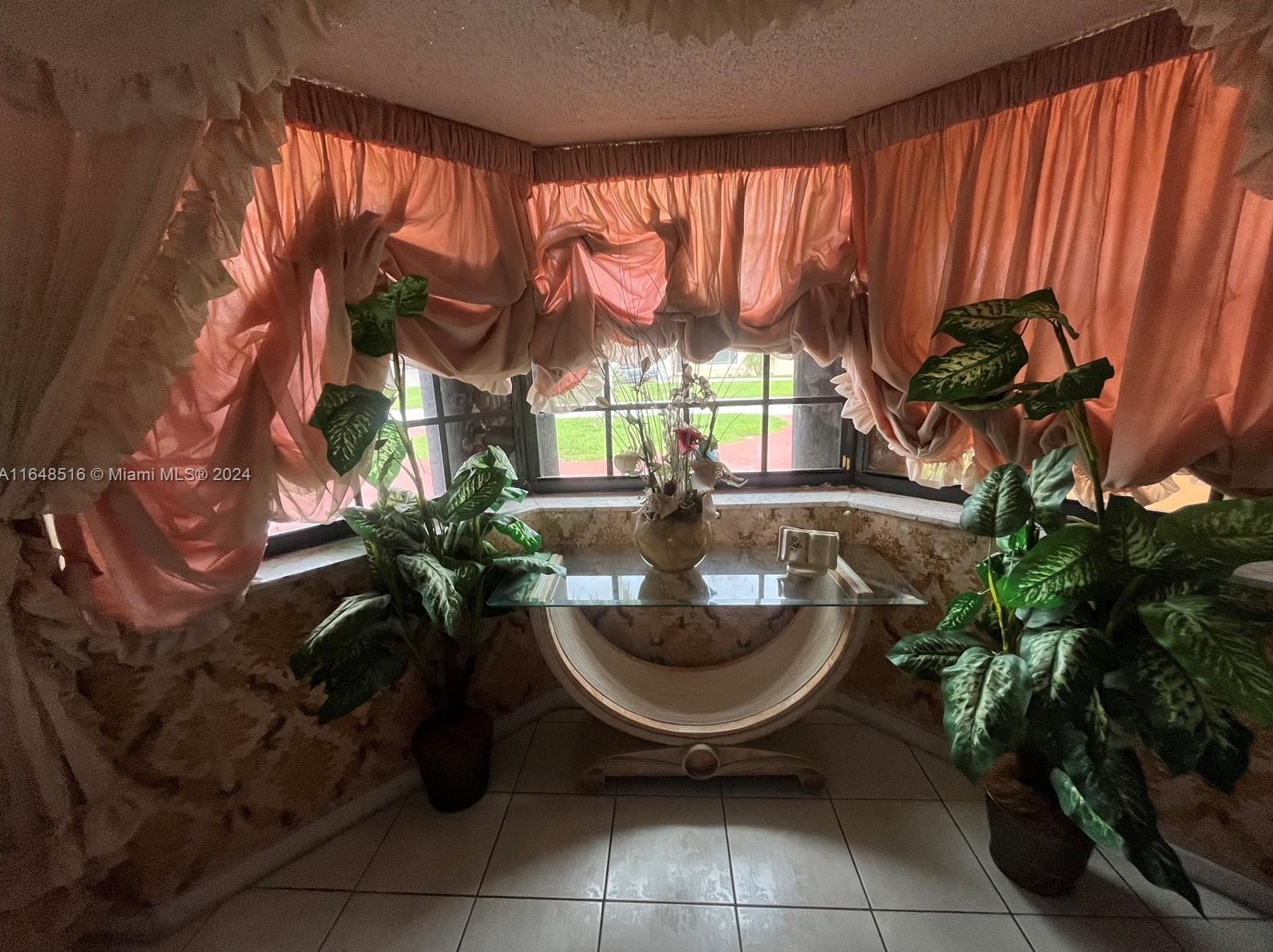 1300 Nw 203rd St, Miami, FL 33169