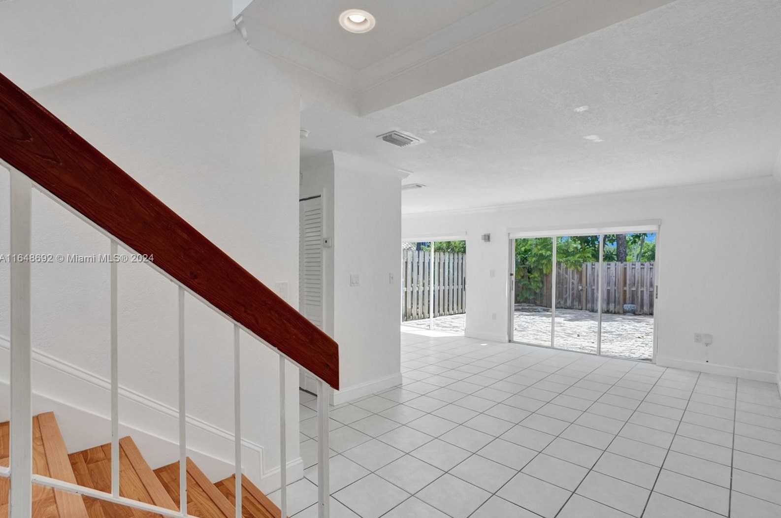 7487 109th Ave, Miami, FL 33173-2741