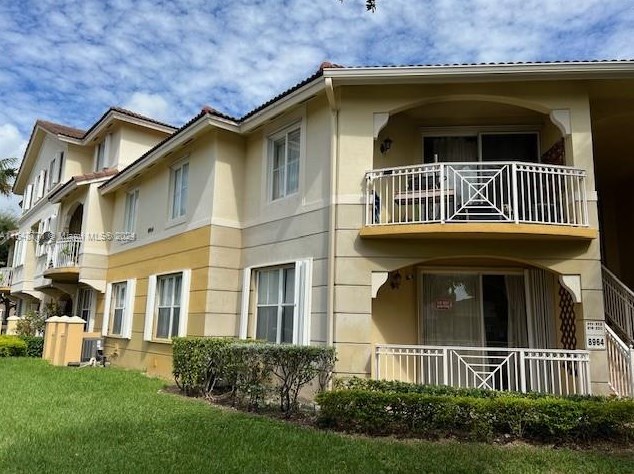 8964 W Flagler St #112, Miami, FL 33174