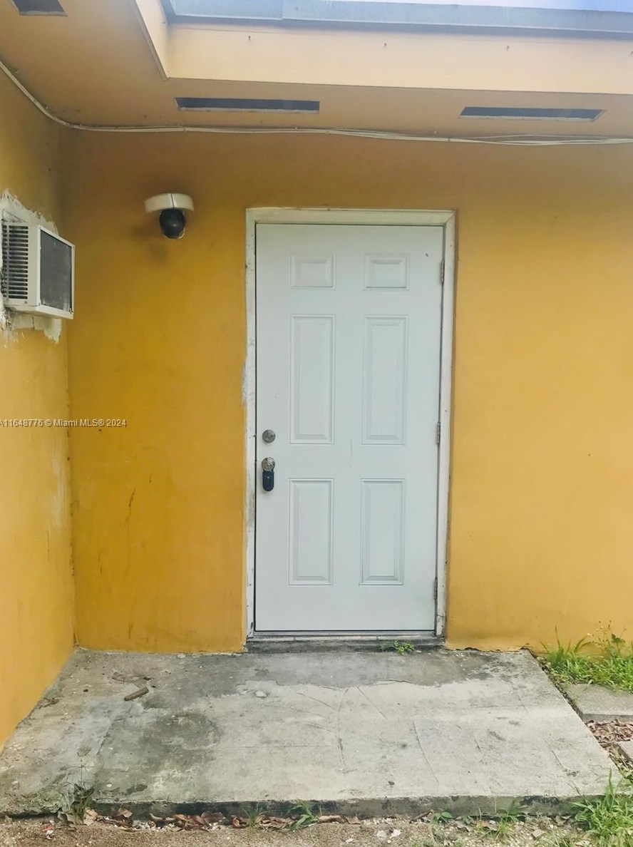 5101 8th Ave, Miami, FL 33127-2042