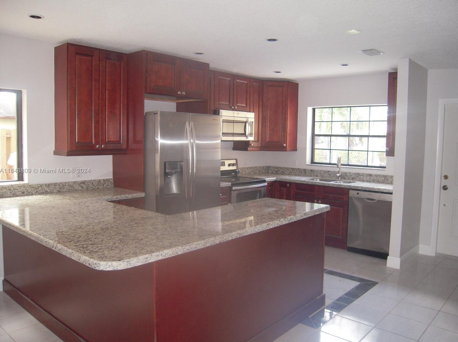 10615 Sw 147th Ct, Miami, FL 33196