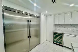 9801 Collins Ave, Bal Harbour, FL 33154 - Photo 6