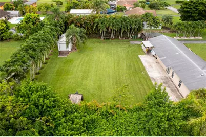 1442 NW 20th St, Homestead, FL 33030 - Photo 4