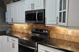 1442 NW 20th St, Homestead, FL 33030 - Photo 14