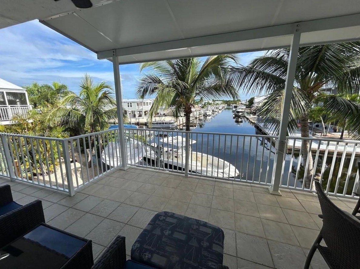 21 Mangrove Ln, Key Largo, FL 33037
