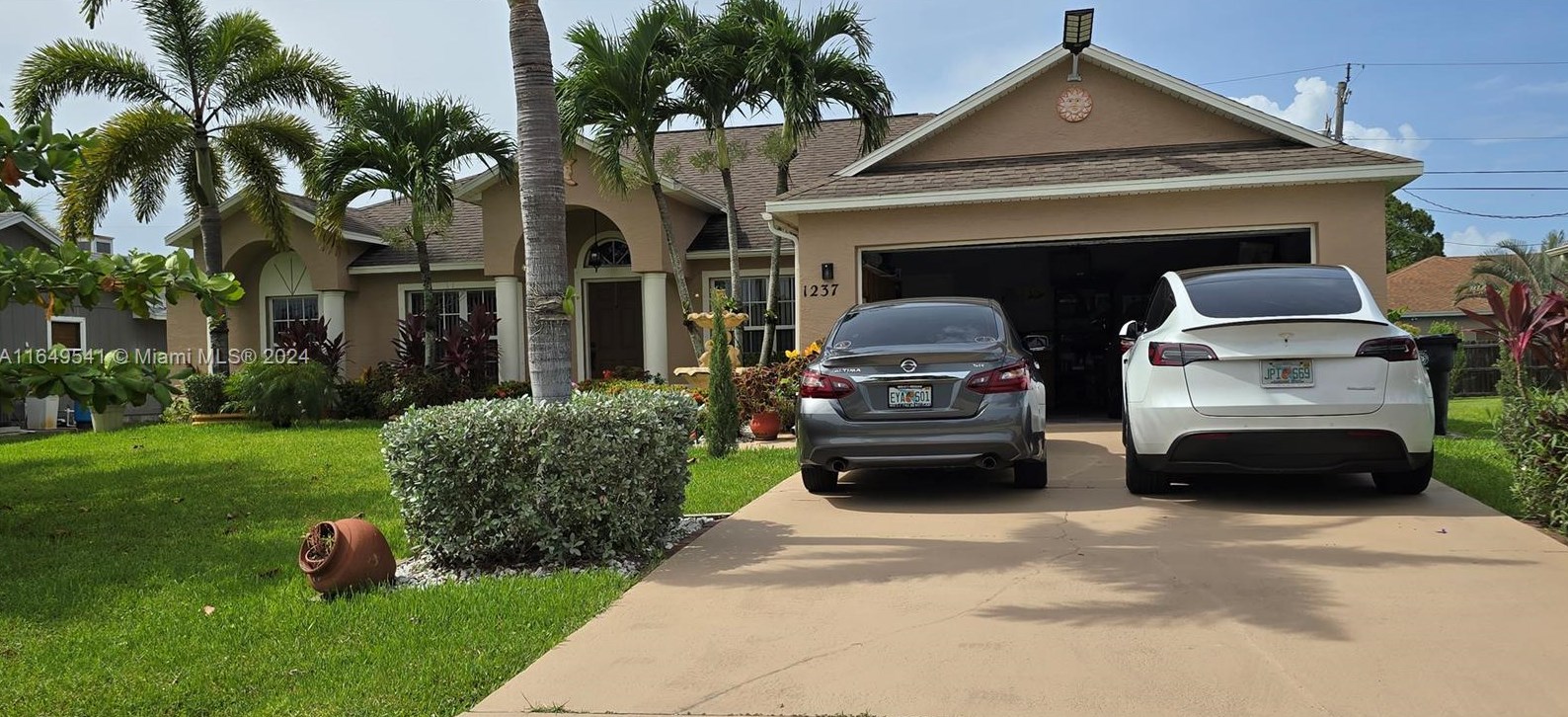 1237 Sw Malaga Ave, Port Saint Lucie, FL 34953