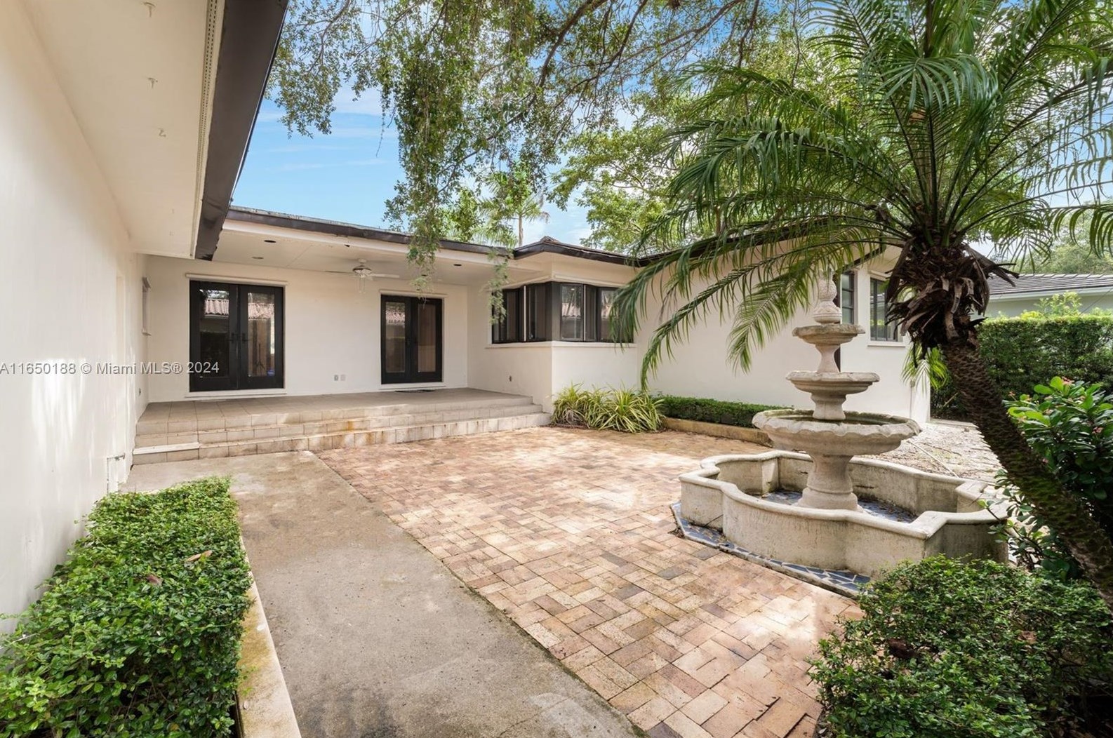 1170 Alhambra Cir, Miami, FL 33134-3530