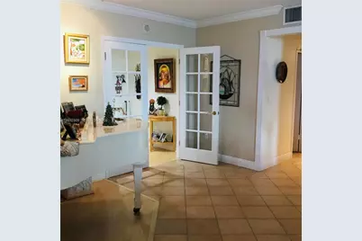 5825 Collins Ave #7F, Miami Beach, FL 33140 - Photo 10