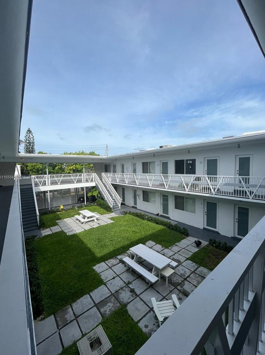 7291 Gary Ave #7, Miami Beach, FL 33141