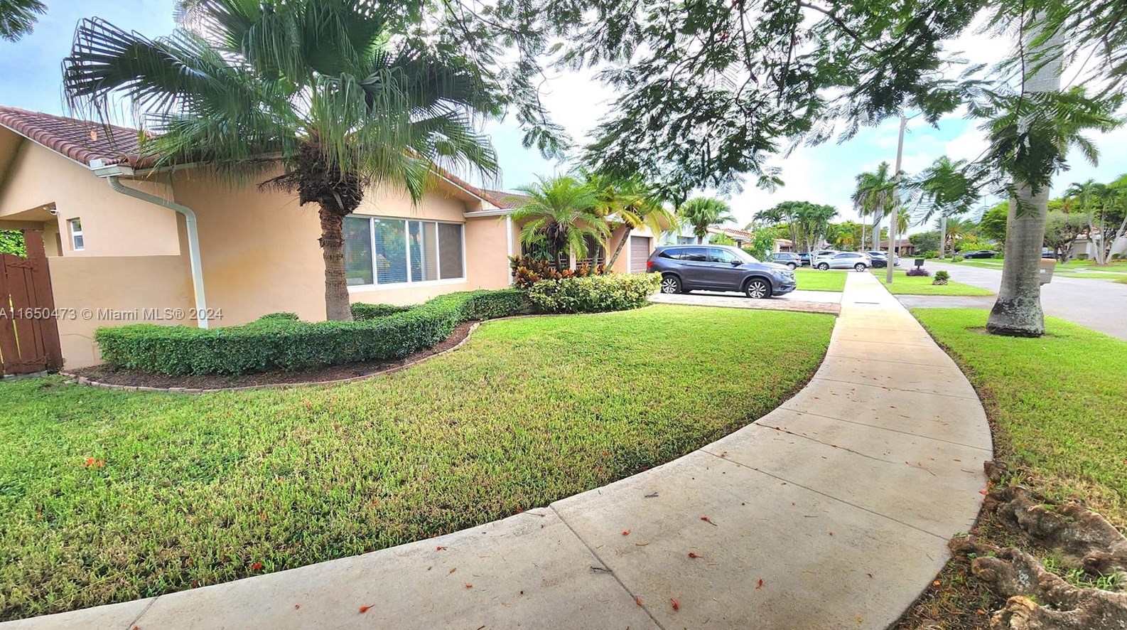 2140 Sw 126th Ct, Miami, FL 33175