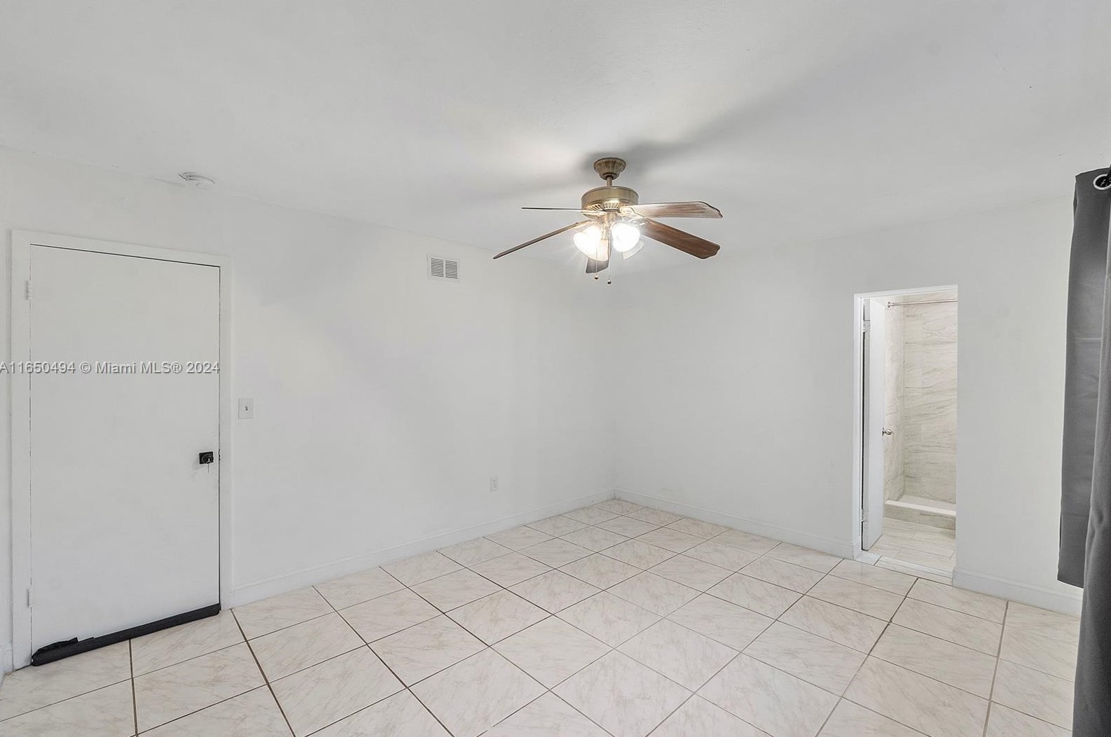 7812 Juniper St, Hollywood, FL 33023