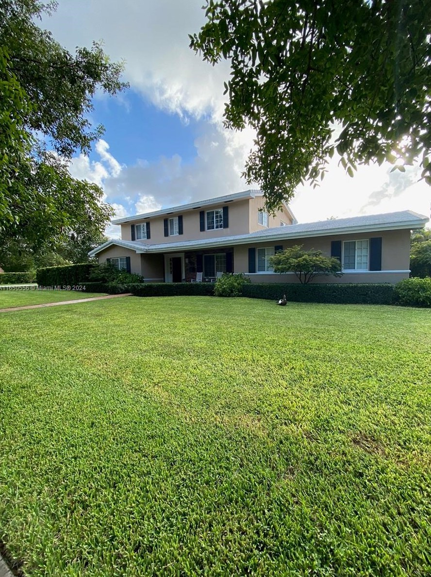 13570 72nd Ave, Miami, FL 33156-6816