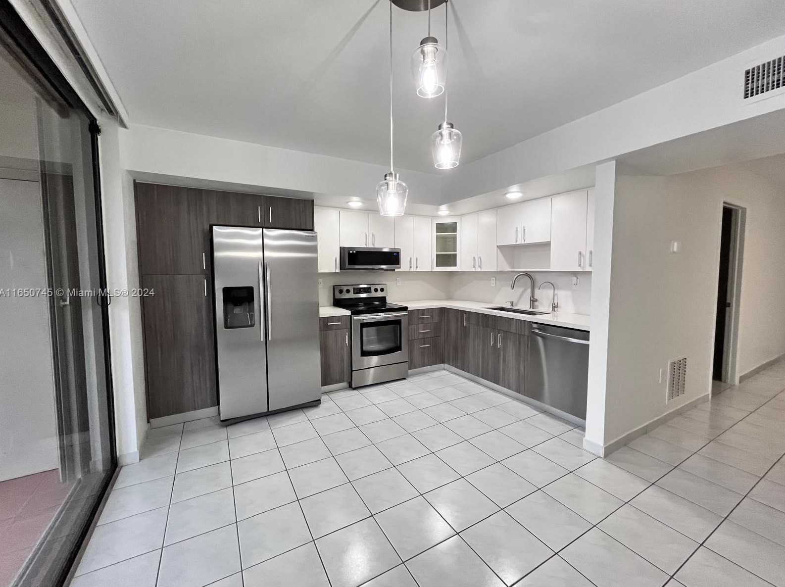 8005 Sw 107th Ave #119, Miami, FL 33173