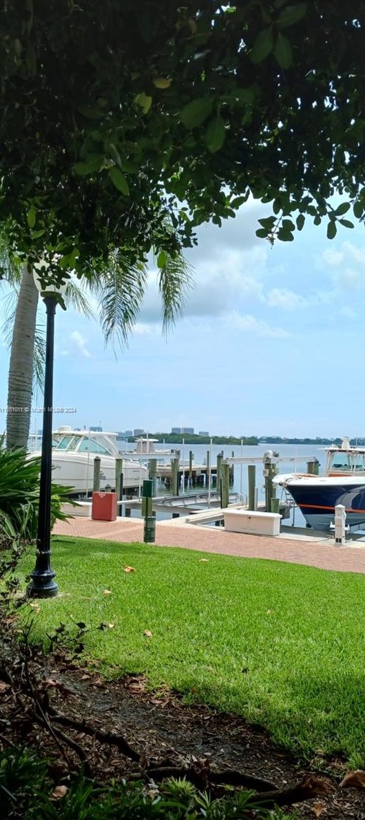 4000 Towerside Ter, Miami FL  33138-2229 exterior