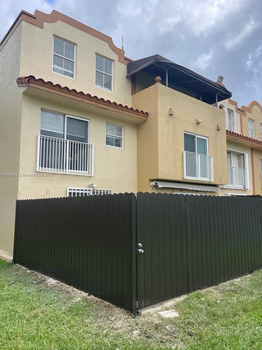 8680 Nw 3rd Ln #310, Miami, FL 33126