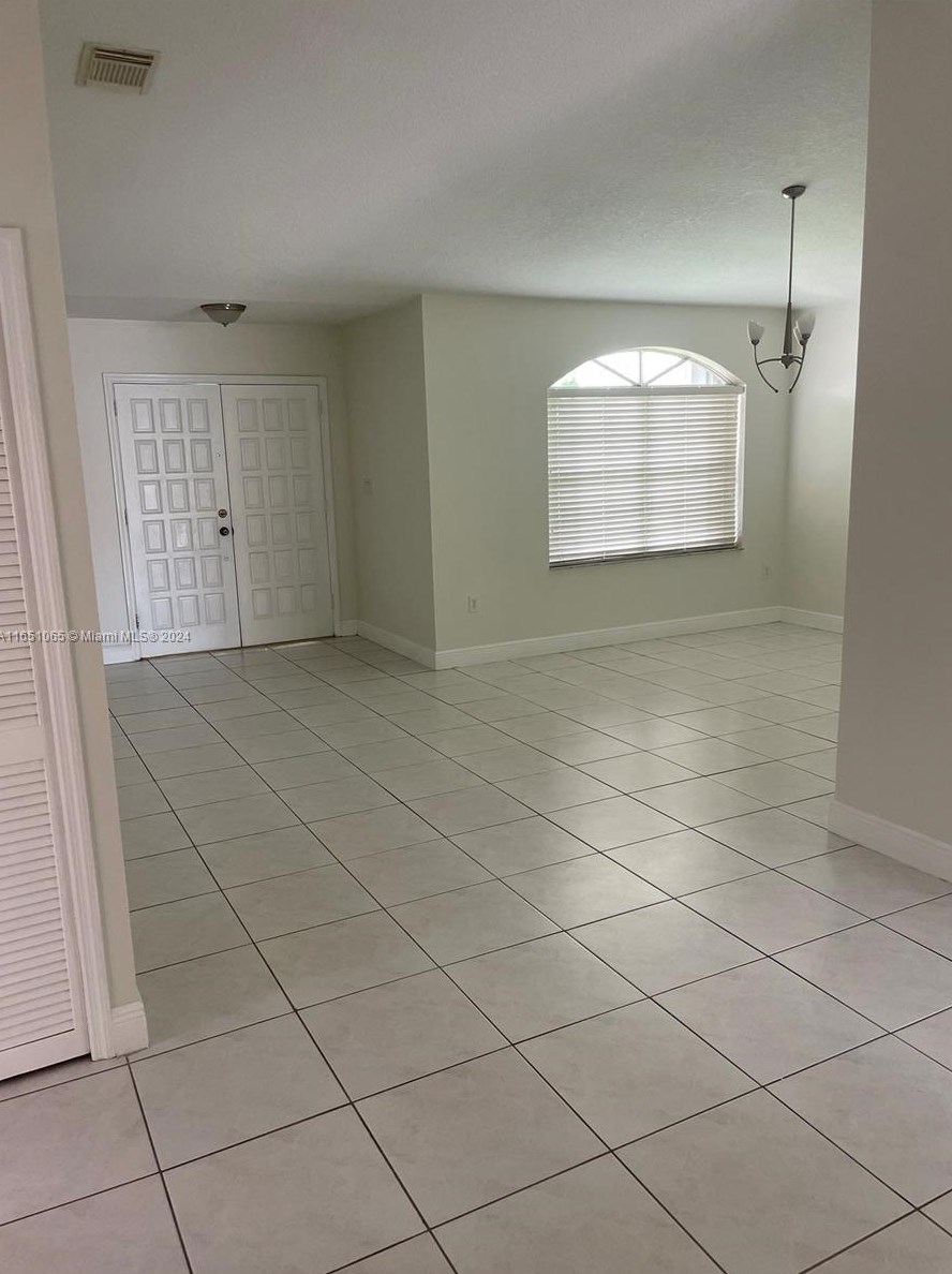 14579 Sw 113th Ln, Miami, FL 33186