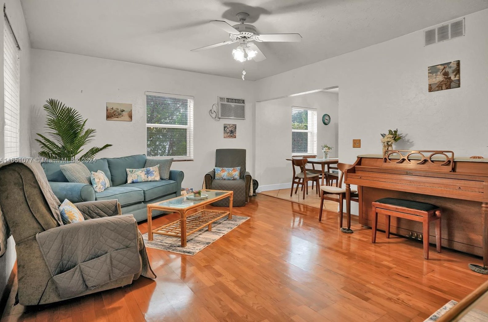 6745 19th Ter, Miami, FL 33155-1729