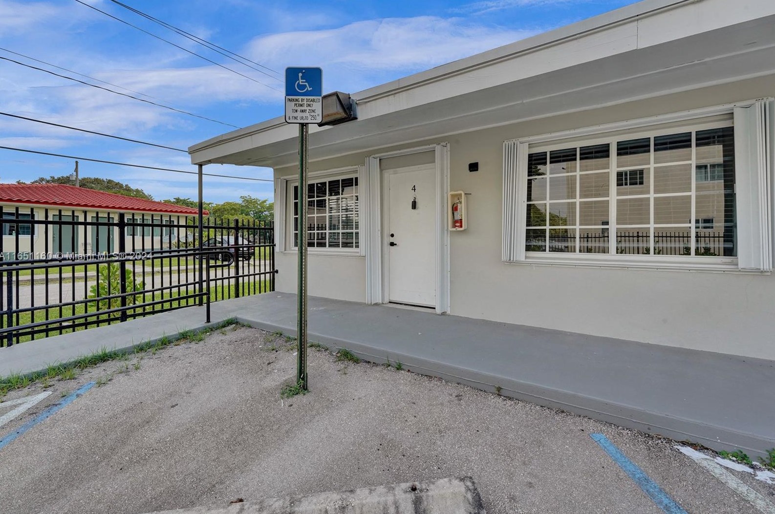 1085 126th St, Miami FL  33161-4271 exterior