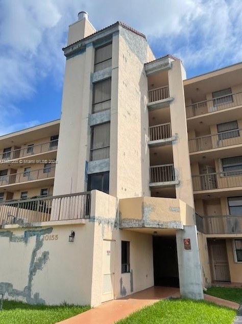 10155 Nw 9th St Cir #4-104, Miami, FL 33172