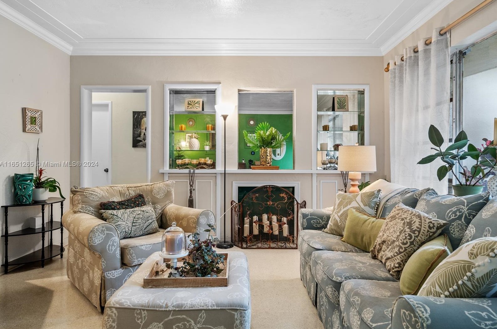 1791 Bay Dr, Miami FL 33154-3111 exterior