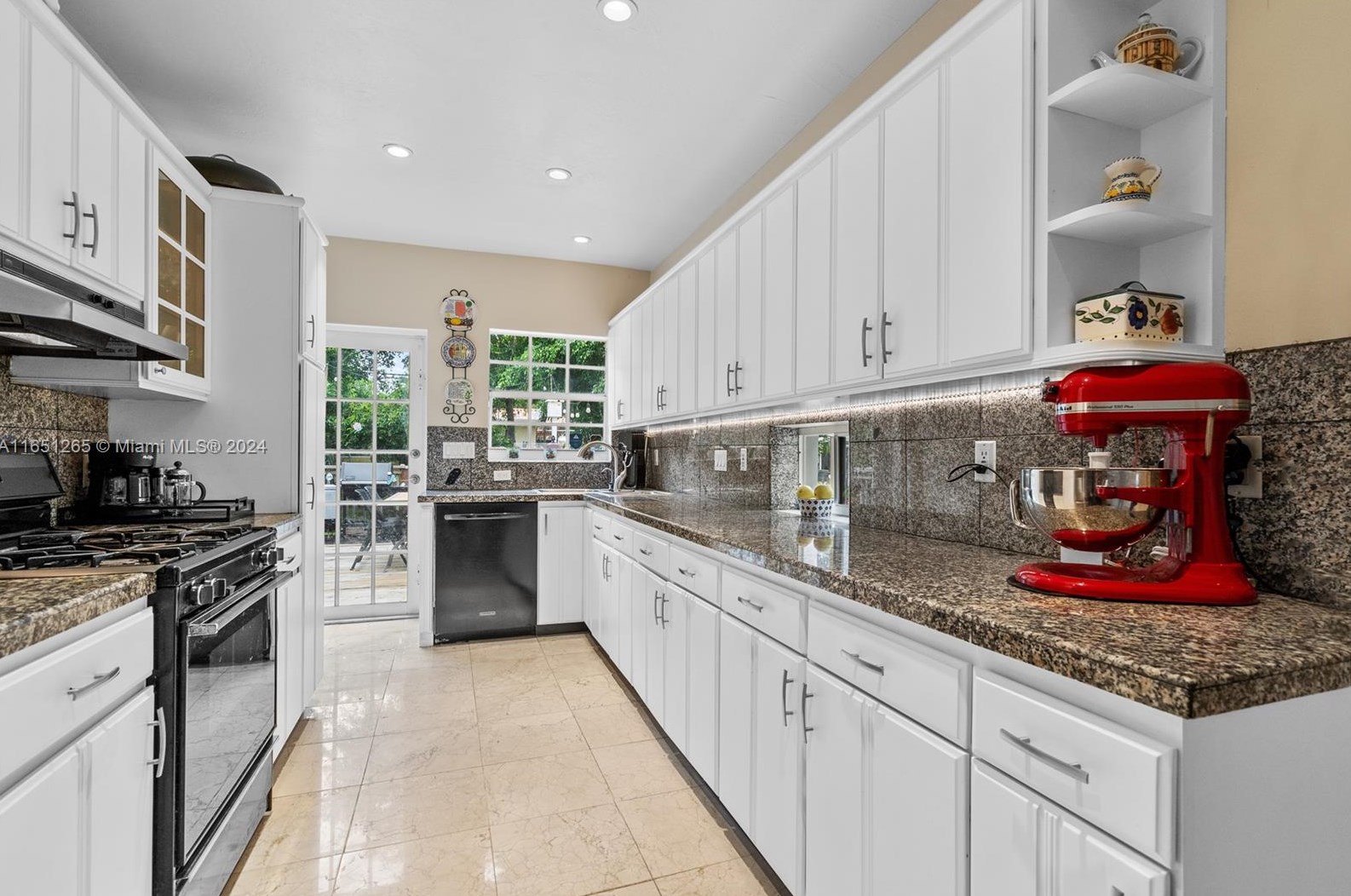 1791 Bay Dr, Miami FL 33154-3111 exterior