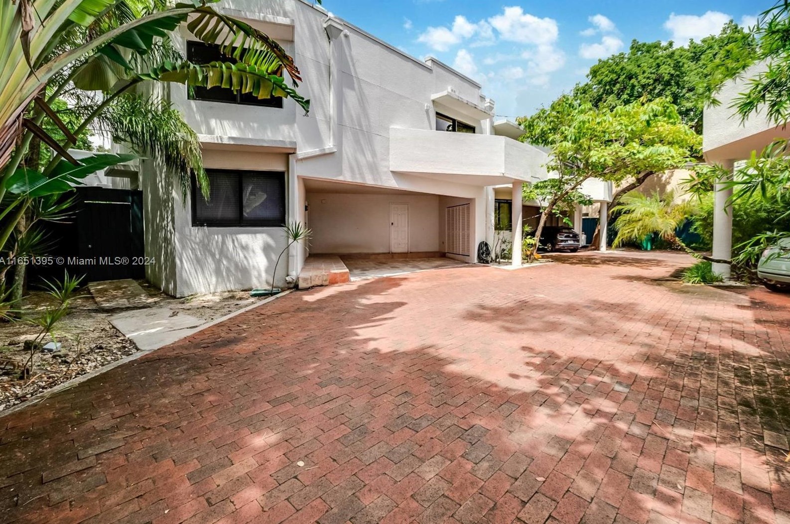 3122 Mary St, Miami, FL 33133