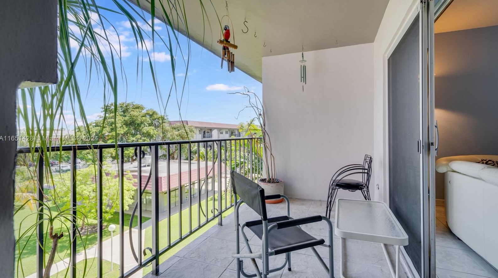 8101 72nd Ave, Miami FL  33143-7603 exterior
