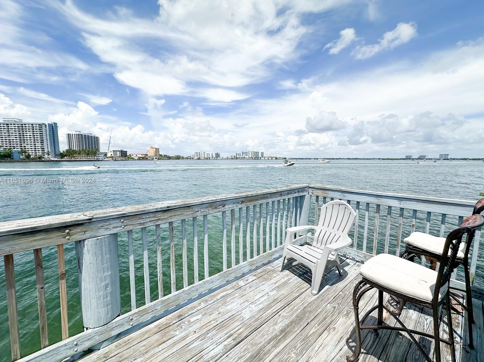2130 Bay Dr, Miami, FL 33141-3404