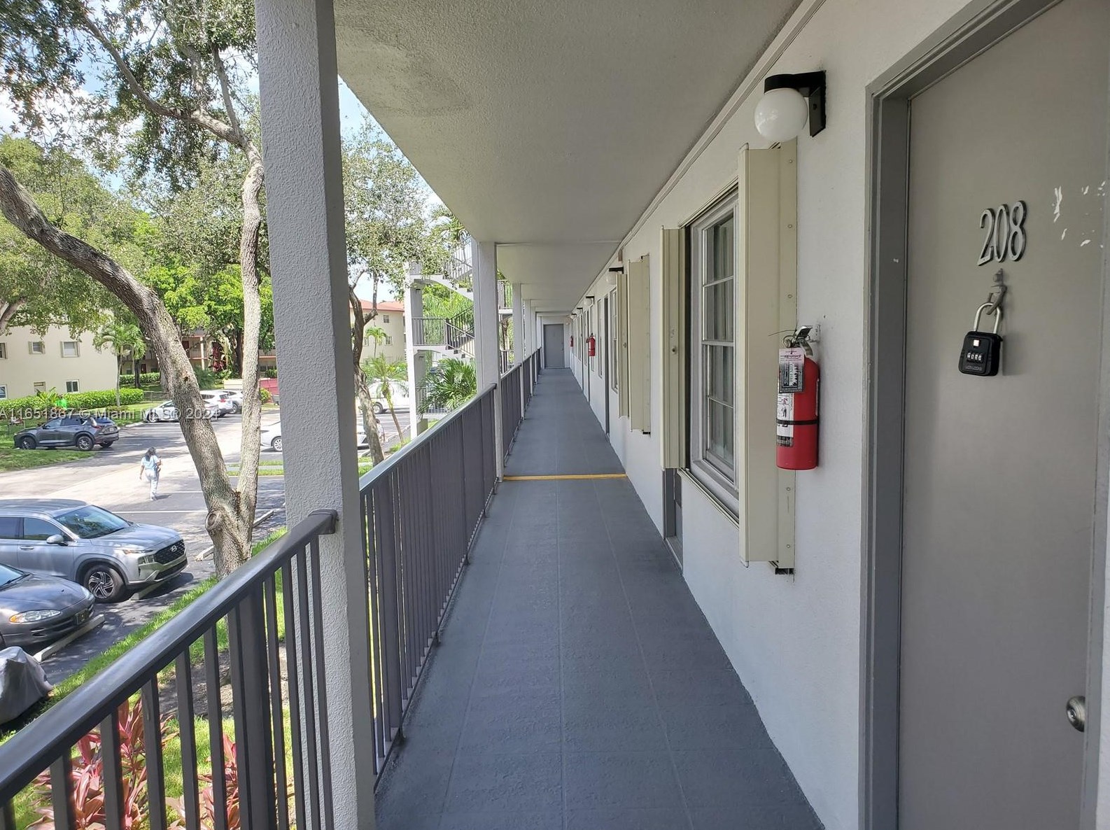 251 Sw 132nd Way #208h, Hollywood, FL 33027