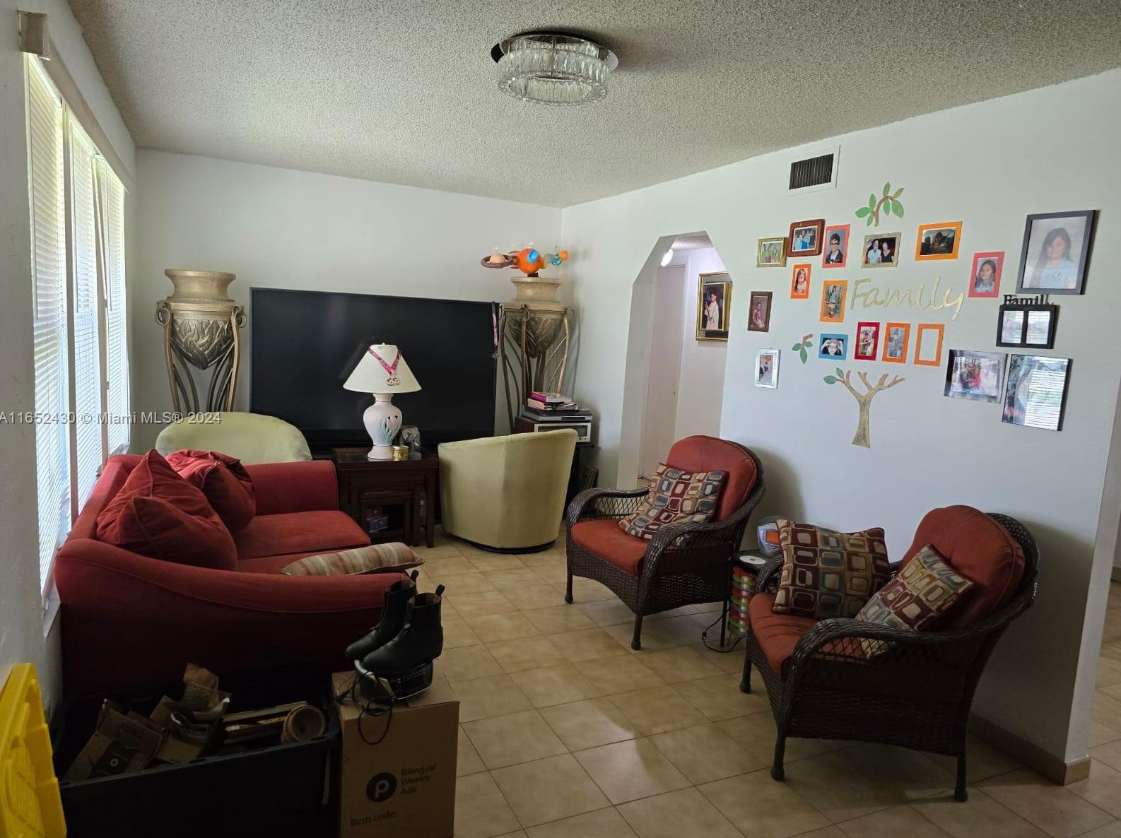 11234 43rd St, Miami, FL 33165-4623