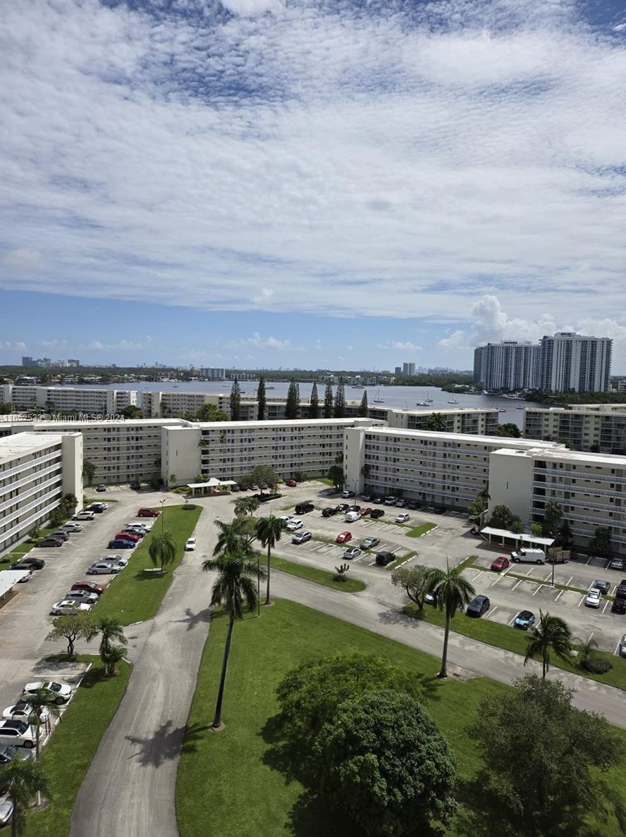 18031 Biscayne Blvd #1204, Miami, FL 33160