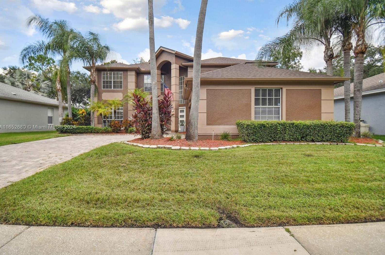 15734 Muirfield Dr, Odessa, FL 33556-2847